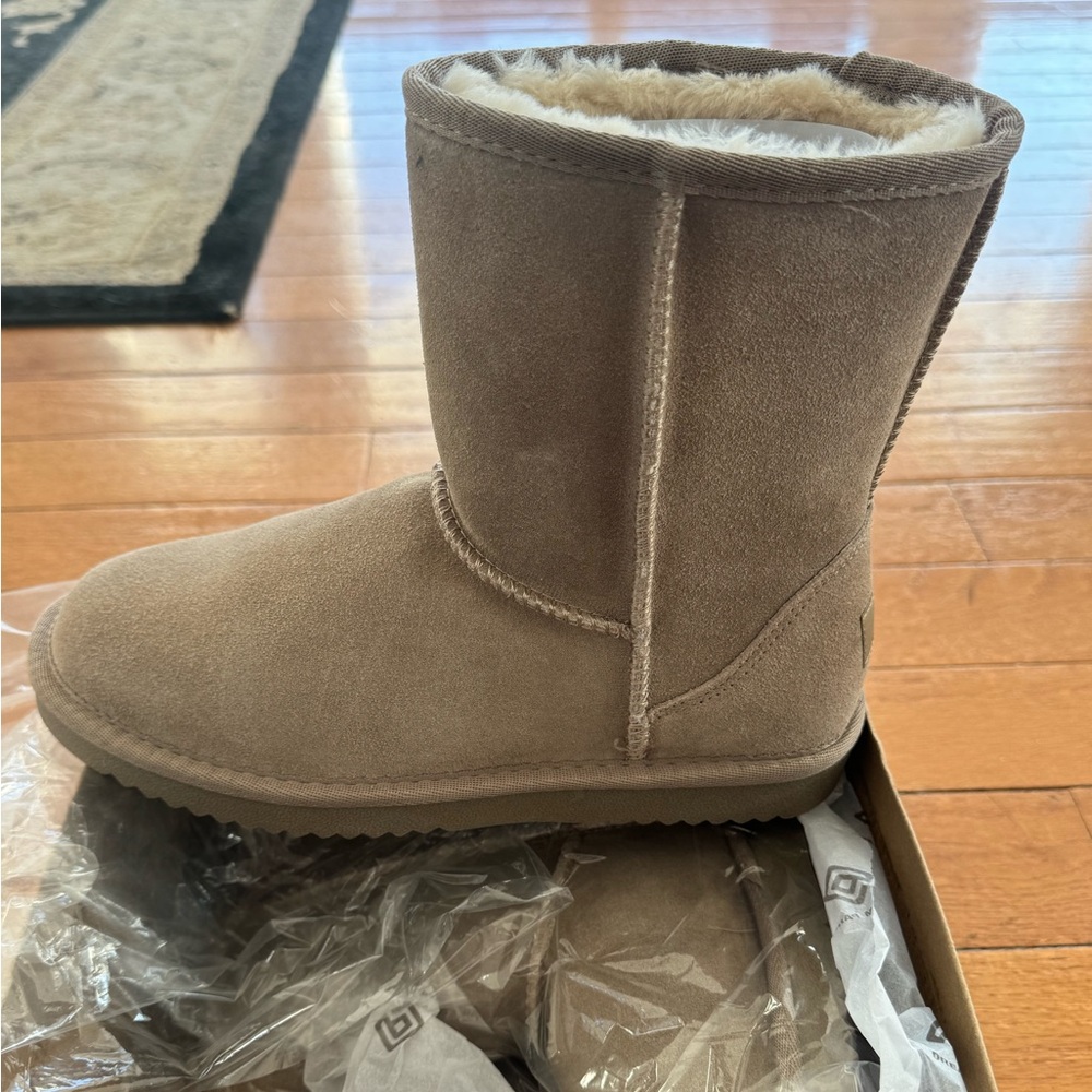 Dream Pairs Sand Suede Boots